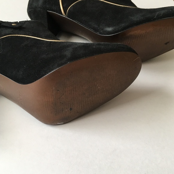 Rockport black and gold suede booties - size 8M - Picture 3 of 5